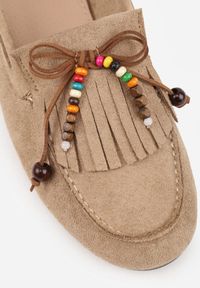 Born2be - Jasnobeżowe Mokasyny VICES z Wkładką ze Skóry Naturalnej i Ozdobnymi Koralikami Neni. Okazja: na co dzień. Kolor: beżowy. Materiał: skóra. Styl: casual, klasyczny, elegancki #4