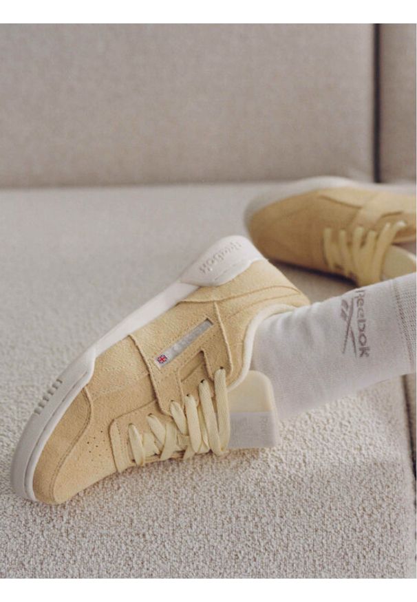 Reebok Sneakersy EO-WORKOUT PLUS 100256570 Żółty. Kolor: żółty. Materiał: skóra, zamsz. Model: Reebok Workout