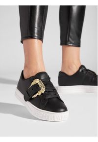 Versace Jeans Couture Sneakersy 75VA3SK9 Czarny. Kolor: czarny. Materiał: skóra