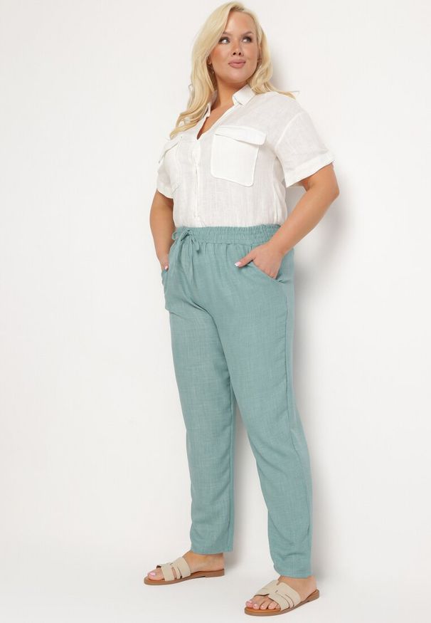 Born2be - Miętowe Spodnie z Wiązaniem w Pasie i Kieszeniami Truvolia. Okazja: na spotkanie biznesowe, na co dzień. Kolor: miętowy. Styl: biznesowy, elegancki, casual