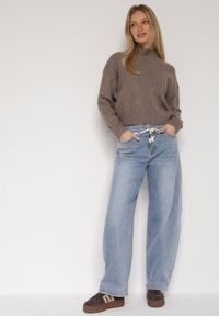 Born2be - Niebieskie Jeansy Balloon z Regularnym Stanem i Ozdobnym Wiązaniem Rislyn. Okazja: na co dzień. Kolor: niebieski. Styl: casual, klasyczny #7