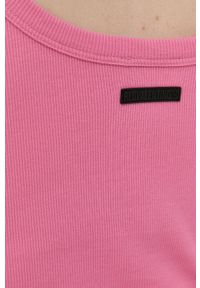 Red Valentino sukienka kolor różowy midi dopasowana. Kolor: różowy. Materiał: dzianina. Wzór: gładki. Typ sukienki: dopasowane. Długość: midi #2