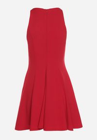 Born2be - Czerwona Rozkloszowana Sukienka z Wiskozą Milenissa. Okazja: na imprezę, na co dzień. Kolor: czerwony. Materiał: wiskoza. Sezon: lato. Styl: casual, elegancki #3