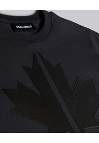 DSQUARED2 KIDS - Czarna koszulka z tłoczonym logo 4-16 lat. Kolor: czarny. Materiał: bawełna. Wzór: napisy, nadruk. Sezon: lato. Styl: sportowy #4