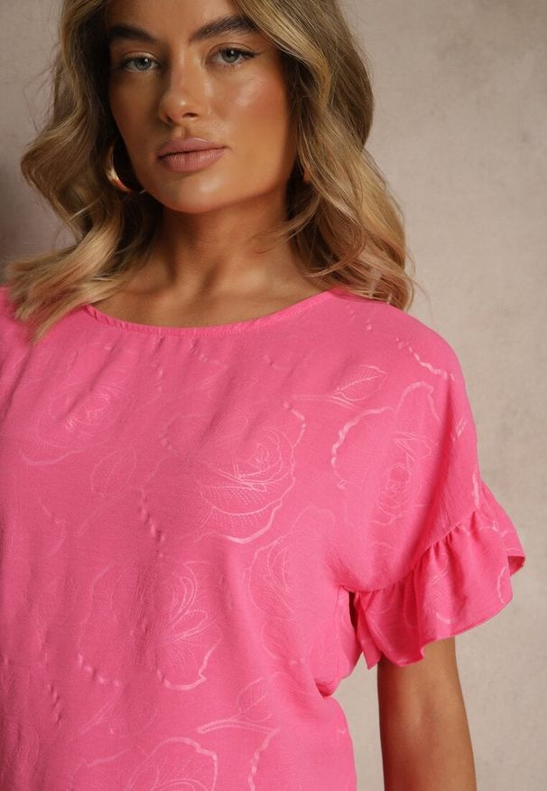 Renee - Fuksjowa Bluzka Oversize Ozdobiona Falbanami Liriele. Okazja: na co dzień. Kolor: różowy. Materiał: jeans. Wzór: aplikacja. Styl: casual