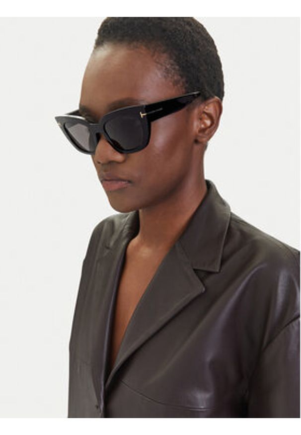 Tom Ford Okulary przeciwsłoneczne FT1190 01A Czarny. Kolor: czarny. Materiał: syntetyk