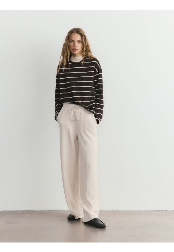 Reserved - Longsleeve z modalem - wielobarwny. Materiał: dzianina, bawełna. Długość rękawa: długi rękaw