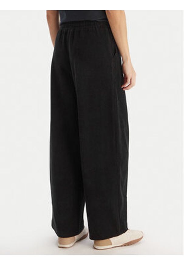 Roxy Spodnie materiałowe Lekeito Paint Knit ERJNP03691 Czarny Regular Fit. Kolor: czarny. Materiał: bawełna, syntetyk