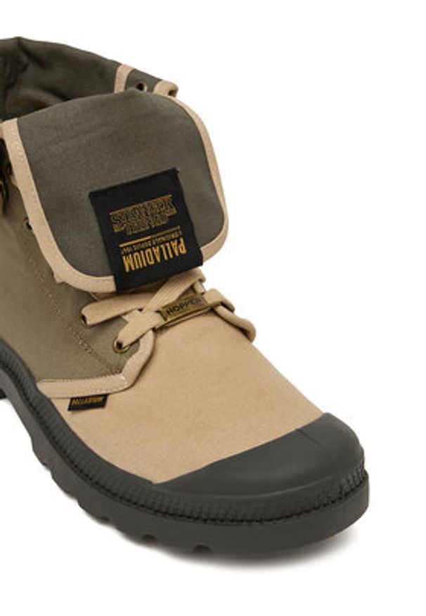 Palladium Trapery Baggy Hawkins Police 04623-308-M Zielony. Kolor: zielony. Materiał: materiał