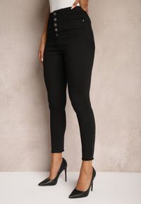 Renee - Czarne Jeansy Skinny z Dodatkiem Bawełny High Waist Wykończone Guzikami Evisares. Okazja: na co dzień. Stan: podwyższony. Kolor: czarny. Styl: casual, elegancki #4