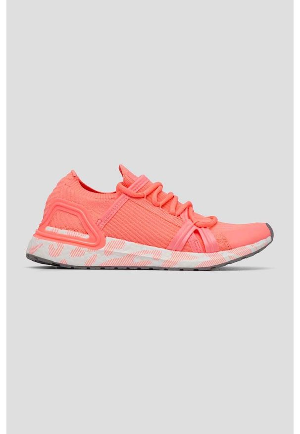 Adidas by Stella McCartney - adidas by Stella McCartney buty do biegania Ultraboost 20 kolor różowy. Okazja: na plażę. Kolor: różowy. Materiał: materiał, guma. Szerokość cholewki: normalna. Model: Adidas Stella McCartney