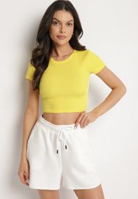 Born2be - Żółty T-shirt z Prążkowanego Materiału o Krótkim Kroju Telunna. Okazja: na co dzień, na spotkanie biznesowe. Kolor: żółty. Materiał: materiał, prążkowany. Długość: krótkie. Styl: biznesowy, klasyczny, elegancki, casual #3