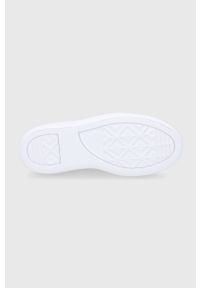 Converse Trampki damskie kolor biały. Nosek buta: okrągły. Zapięcie: sznurówki. Kolor: biały. Materiał: guma. Obcas: na platformie #2