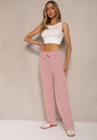 Renee - Różowe Spodnie o Szerokim Kroju High Waist Savianne. Okazja: na co dzień. Stan: podwyższony. Kolor: różowy. Sezon: wiosna. Styl: casual