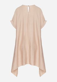 Born2be - Beżowa Pudełkowa Sukienka z Asymetrycznym Dołem Iffusa. Okazja: na co dzień. Kolor: beżowy. Długość rękawa: krótki rękaw. Typ sukienki: asymetryczne. Styl: casual #4