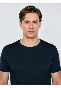 Big-Star - Koszulka męska bawełniana granatowa Basic 403. Kolor: niebieski. Materiał: bawełna. Wzór: gładki. Styl: klasyczny #5