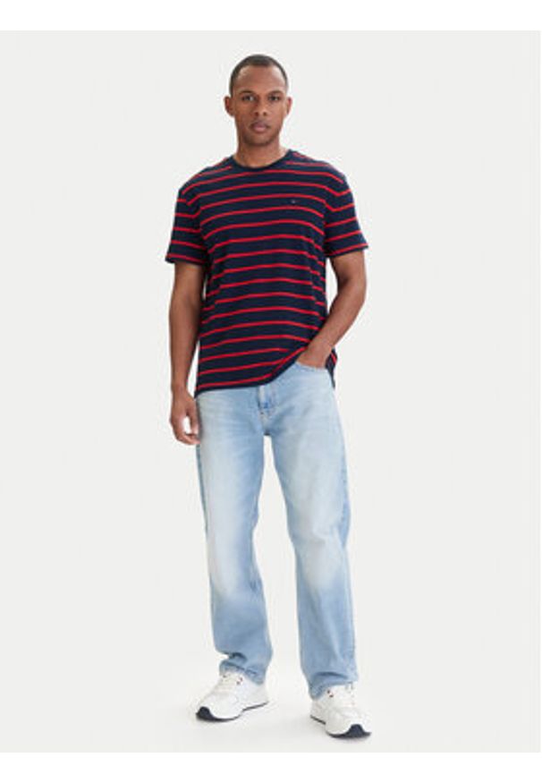 Tommy Jeans T-Shirt DM0DM22544 Granatowy Regular Fit. Kolor: niebieski. Materiał: bawełna