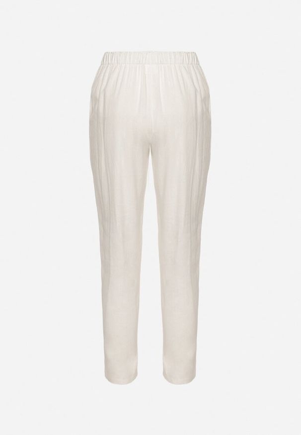 Born2be - Białe Spodnie z Lnem o Klasycznym Kroju z Gumką w Talii Filarse. Okazja: na co dzień. Kolor: biały. Materiał: len. Sezon: wiosna, lato. Styl: klasyczny