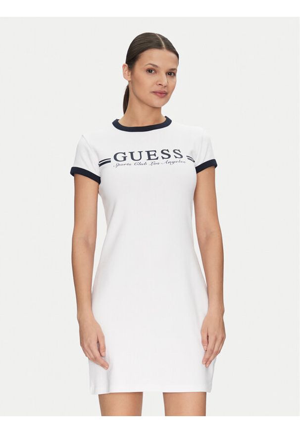 Guess Sukienka codzienna V5GK02 KCQX1 Biały Slim Fit. Okazja: na co dzień. Kolor: biały. Materiał: bawełna. Typ sukienki: proste. Styl: casual