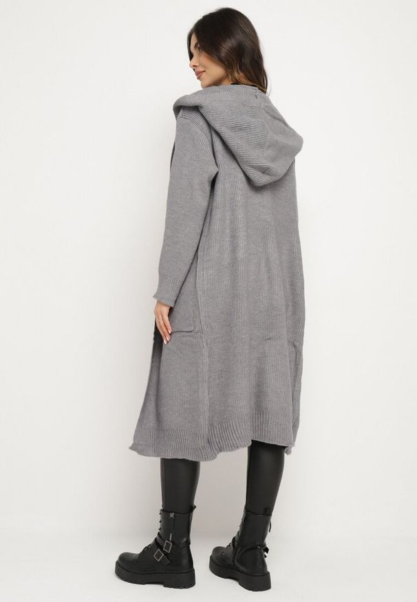 Born2be - Szary Niezapinany Kardigan z Wełną Bawełną i Kapturem o Długim Kroju Zozina. Kolor: szary. Materiał: wełna, bawełna. Długość rękawa: długi rękaw. Długość: długie. Styl: elegancki