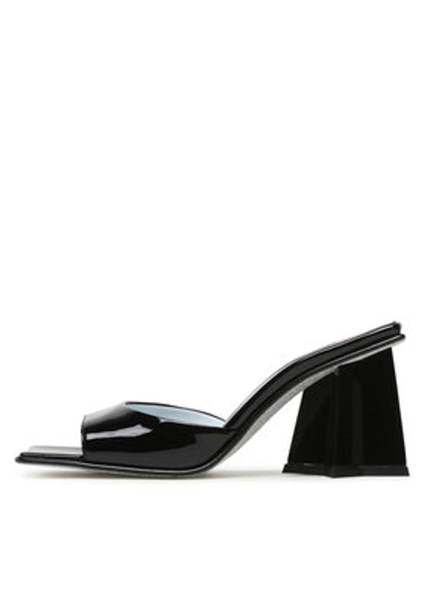 Chiara Ferragni Klapki CF3131-001 Czarny. Kolor: czarny. Materiał: skóra