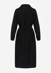 Born2be - Czarna Sukienka Koszulowa z Wiskozą z Wiązanym Paskiem Lustilla. Okazja: na co dzień. Kolor: czarny. Materiał: wiskoza. Typ sukienki: koszulowe. Styl: casual, elegancki, klasyczny #5