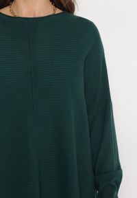 Born2be - Ciemnozielony Sweter o Luźnym Fasonie z Rękawami Typu Nietoperz Poxure. Kolor: zielony. Materiał: skóra #5
