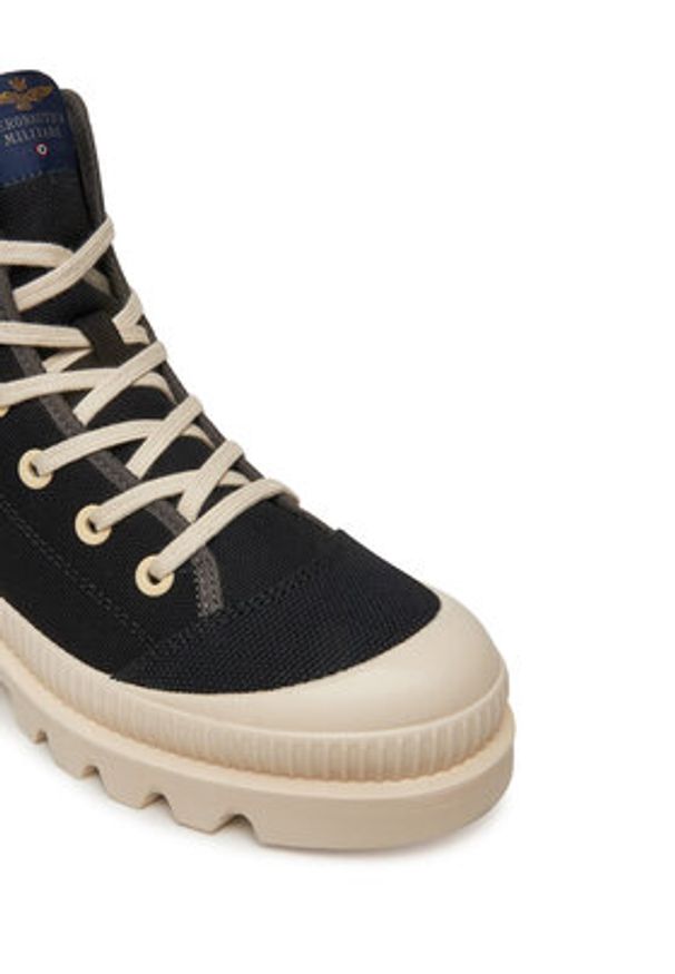 Aeronautica Militare Sneakersy 251SC305DCT354 Czarny. Kolor: czarny. Materiał: skóra