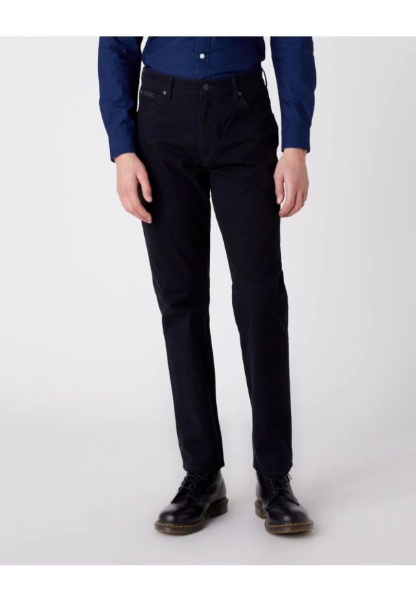 Wrangler - WRANGLER TEXAS MĘSKIE SPODNIE JEANSOWE NAVY W121TA114 112126199