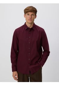 Reserved - Bawełniana koszula regular fit - bordowy. Kolor: czerwony. Materiał: bawełna #1