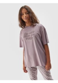 4f - T-shirt z nadrukiem dziewczęcy - beżowy. Kolor: beżowy. Materiał: bawełna. Długość rękawa: krótki rękaw. Długość: krótkie. Wzór: nadruk