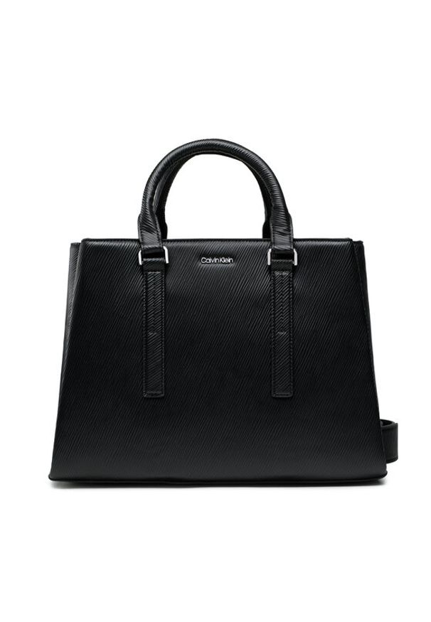 Calvin Klein Torebka Elevated Tote Md Saffiano K60K610195 Czarny. Kolor: czarny. Materiał: skórzane