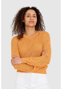 Guess - GUESS Pomarańczowy sweterek dzianinowy w monogram guess. Kolor: pomarańczowy. Materiał: wiskoza #1