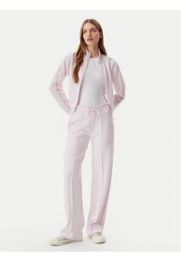 Guess Spodnie dresowe V5GB12 KCRU2 Różowy Regular Fit. Kolor: różowy. Materiał: syntetyk