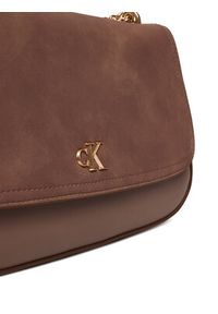 Calvin Klein Torebka Ck Conv Chain Brushed Medium Bag LV04F3407G Beżowy. Kolor: beżowy. Materiał: skórzane #4