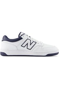 Buty unisex New Balance BB480LWN – białe. Okazja: na co dzień. Kolor: biały. Materiał: materiał, skóra, dresówka. Szerokość cholewki: normalna. Sport: turystyka piesza