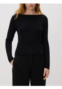 Reserved - Sweter z błyszczącą aplikacją - czarny. Kolor: czarny. Materiał: dzianina, wełna. Wzór: aplikacja