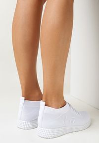 Born2be - Białe Buty Sportowe Marza. Nosek buta: okrągły. Kolor: biały. Materiał: materiał. Szerokość cholewki: normalna #4