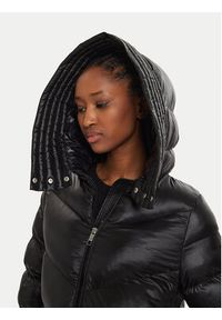 BOSS Kurtka zimowa Petrana3 50524625 Czarny Regular Fit. Kolor: czarny. Materiał: syntetyk. Sezon: zima