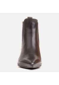 Marco Shoes Ocieplane eleganckie botki z elastyczną gumą w cholewce czarne. Kolor: czarny. Materiał: guma. Szerokość cholewki: normalna. Styl: elegancki