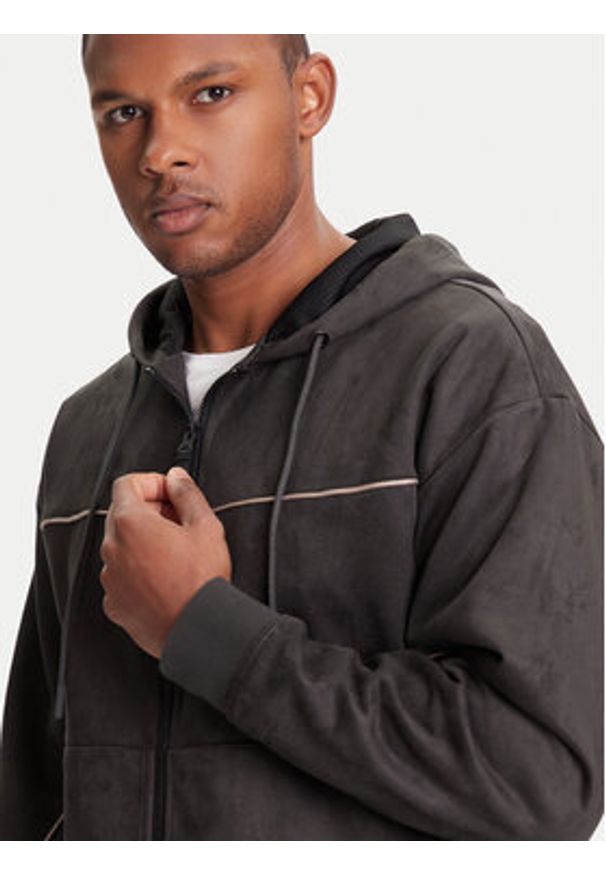 Guess Bluza Z5YQ05 KCJY2 Zielony Regular Fit. Kolor: zielony. Materiał: bawełna