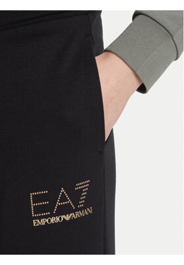 EA7 Emporio Armani Dres 8NTV51 TJ9RZ M7003 Zielony Regular Fit. Kolor: zielony. Materiał: syntetyk