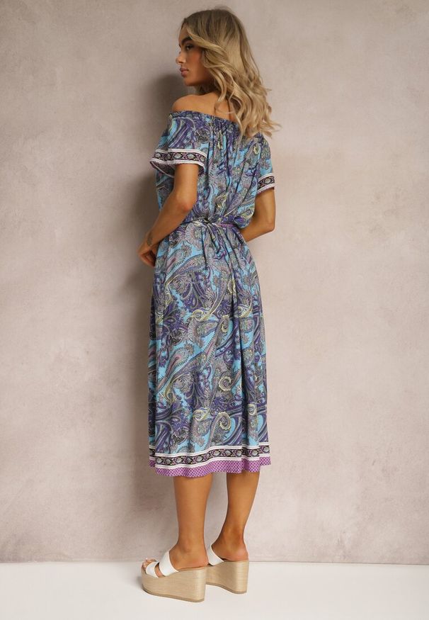 Renee - Niebieska Sukienka Hiszpanka z Bawełnianej Tkaniny we Wzór Paisley Arissela. Okazja: na spacer. Typ kołnierza: dekolt hiszpanka. Kolekcja: plus size. Kolor: niebieski. Wzór: paisley. Typ sukienki: dla puszystych. Materiał: tkanina, bawełna. Sezon: lato. Styl: elegancki