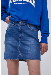 Roxy Spódnica jeansowa mini prosta. Okazja: na co dzień. Kolor: niebieski. Materiał: jeans. Styl: casual
