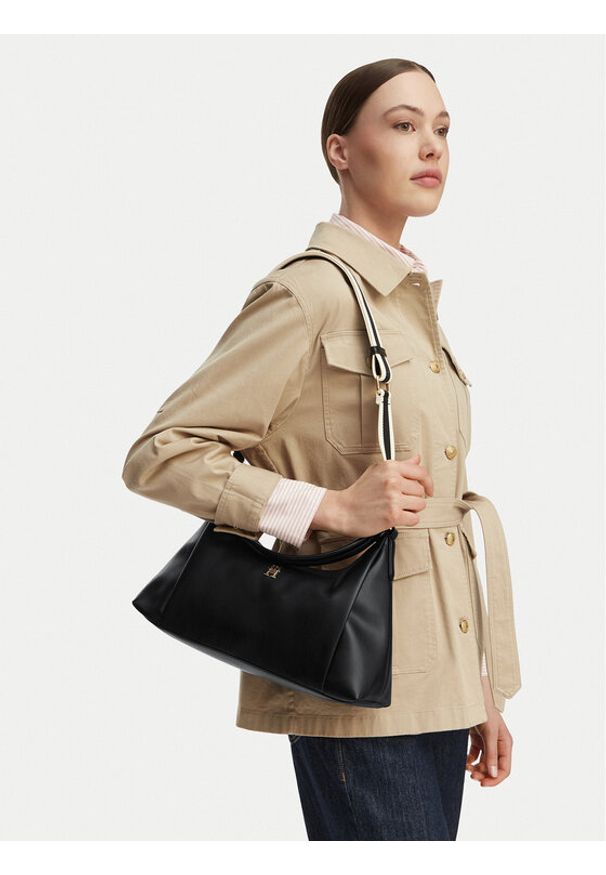 TOMMY HILFIGER - Tommy Hilfiger Torebka Th Essential Shoulder Bag AW0AW18374 Czarny. Kolor: czarny. Materiał: skórzane