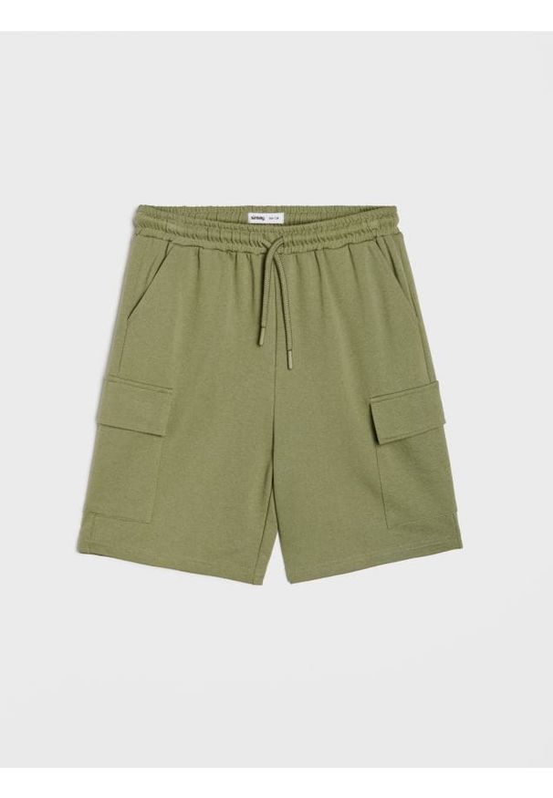 Sinsay - Szorty dresowe cargo - green spruce. Materiał: dresówka