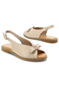 Sandały damskie Filippo, cholewka ze skóry ekologicznej zapinane na sprzączkę z elegancką kokardką, beżowe, DS7923/26. Zapięcie: sprzączka. Kolor: beżowy. Materiał: skóra ekologiczna. Styl: elegancki #5