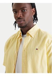 TOMMY HILFIGER - Tommy Hilfiger Koszula MW0MW42450 Żółty Regular Fit. Kolor: żółty. Materiał: bawełna #4