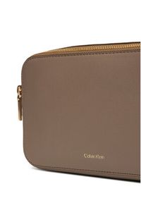 Calvin Klein Torebka Foil Logo Elongated Camera Bag LV04F3276G Beżowy. Kolor: beżowy. Materiał: skórzane #4