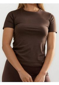 Sinsay - Koszulka sportowa Gym Hard - brązowy. Kolor: brązowy. Styl: sportowy #1